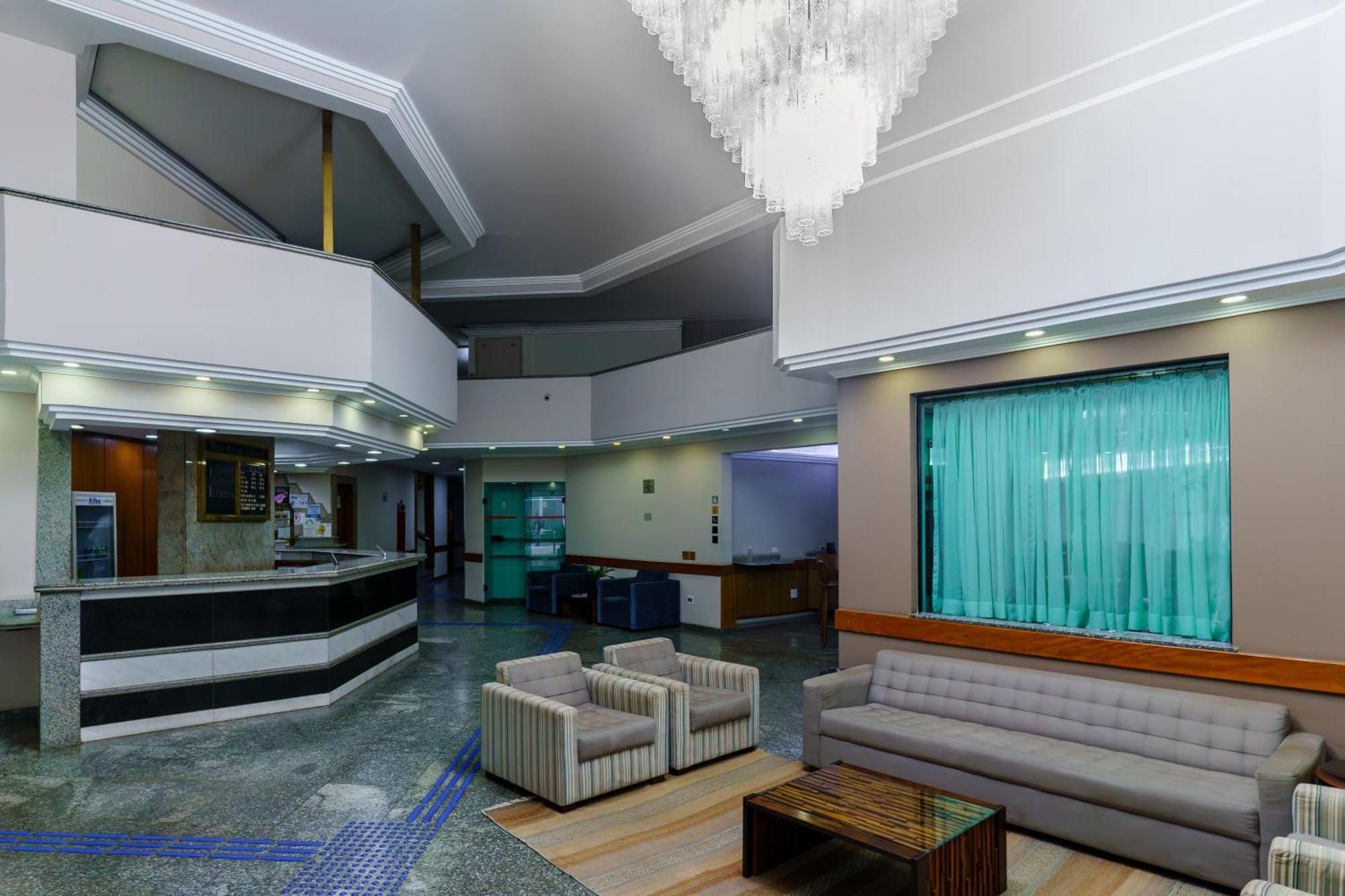 Hotel Augusta Boulevard — Fotos 1